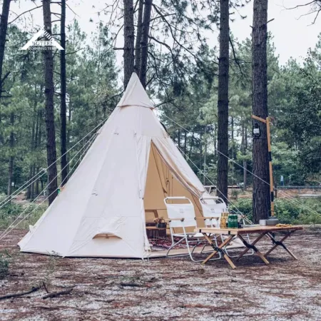 China High Quality Outdoor Camping Tent Waterproof Portable Luxury Family Glamping Canvas Indian Tipi Tent for Party Picnic