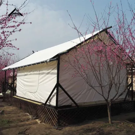 Custom Outdoor Camping Glamping Tent Waterproof Luxury Safari Tent Resort Hotel Tent Family Camping Travel Optional Bathroom