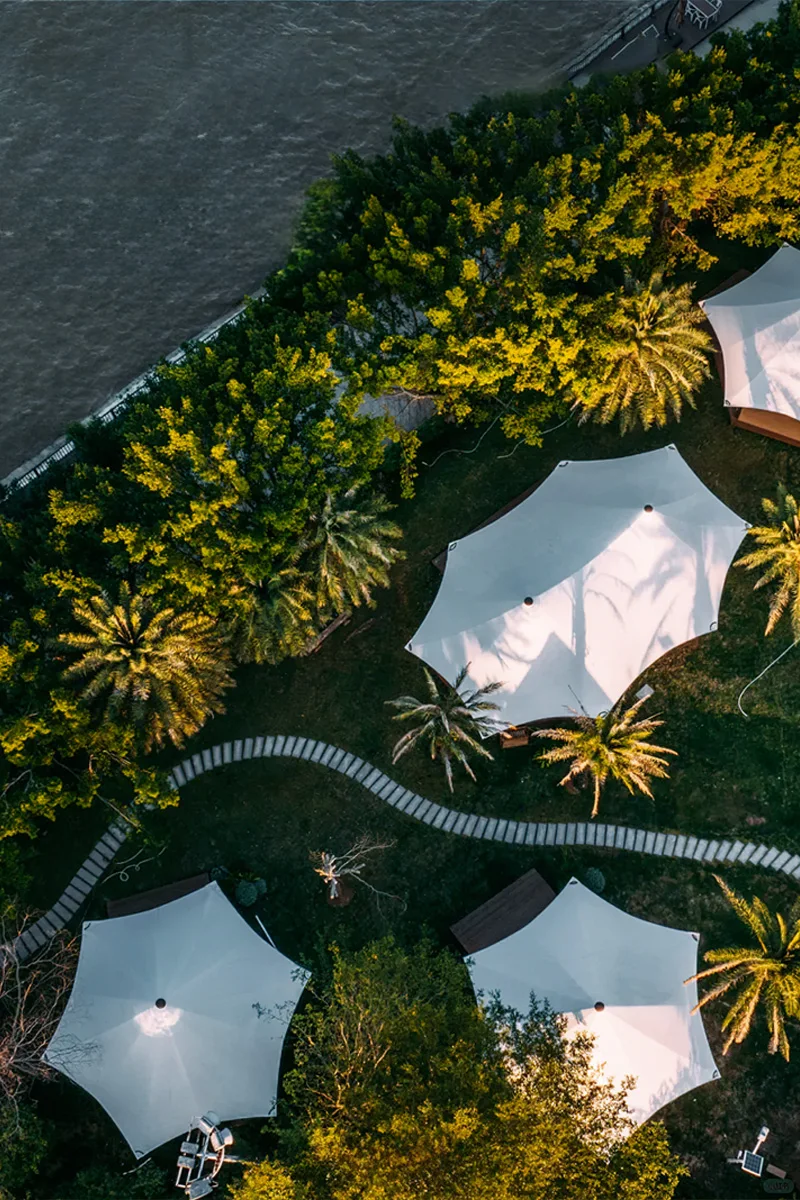 Outdoor Glass Door and Wall Light House Tent Luxury Large Hotel Glamping Tent with Bathroom Family Camping Travel Trip Tent - Image 4